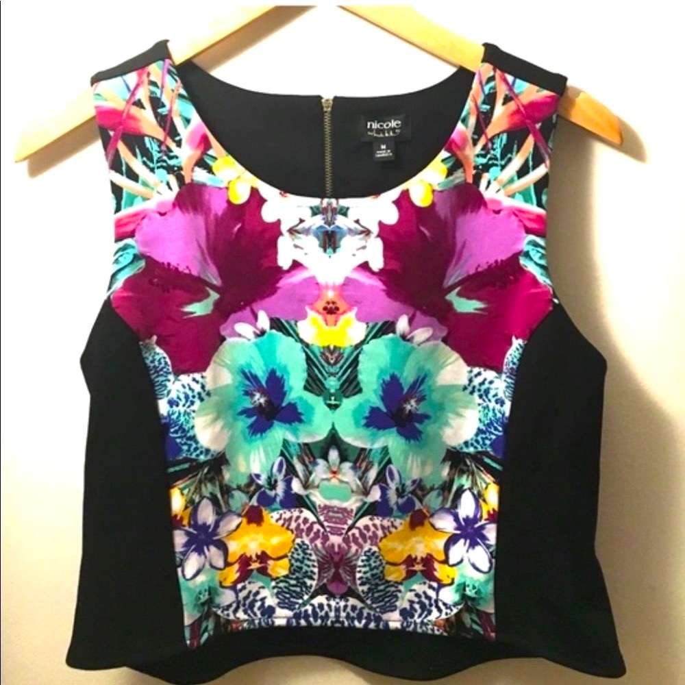 Nicole Miller Enchanted Eden Crop Top - Picture 5 of 14